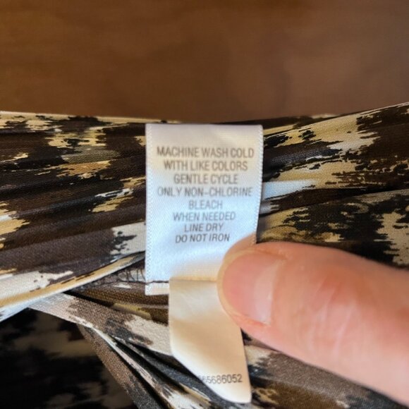 Apt. 9 crinkle button down blouse size Small - Picture 3 of 4